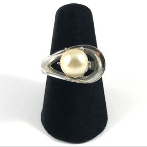 Vintage Silver Park Lane Faux Pearl Ring Size 7